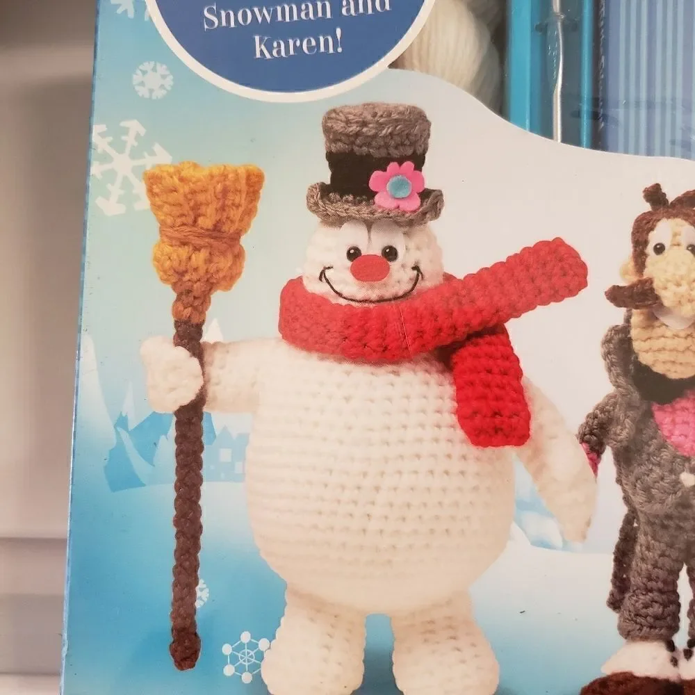 Frosty the Snowman Winter Theme Crochet Crafting Kit